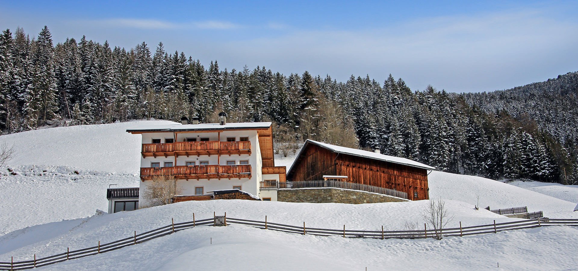 Urlaub-am-Bauernhof-im-Winter